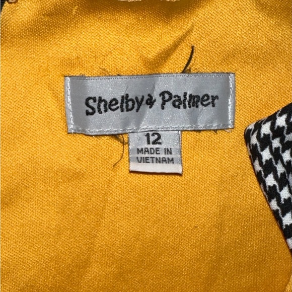 Sleeveless dress - Picture 2 of 3